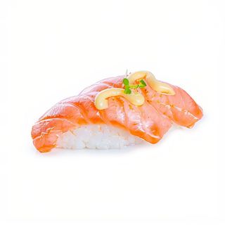 Nigiri De Salmón Flambeado Con Mayonesa