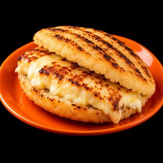 Arepa Con Queso A La Plancha