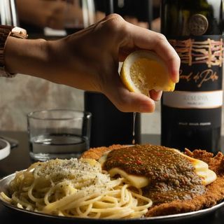 Milanesa De Ternera Porteña