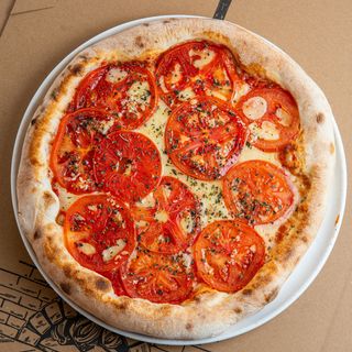 Pizza Napoletana (Pequeña)