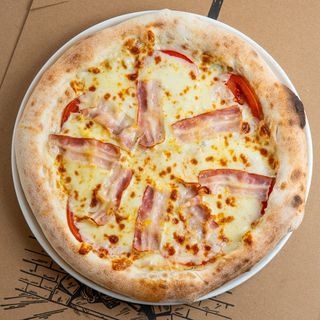 Pizza Bismark Tomate (Pequeña)