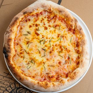 Pizza Provolone (Grande)
