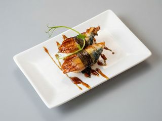 1183. Nigiri de anguila (2 Pzs)