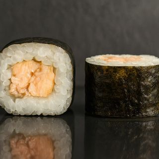 80 Maki Salmón Frita (120 G.) 8un.