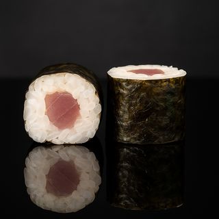 2 Maki De Atún (8 Pzs.)