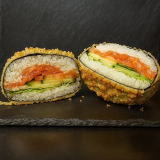 Hamburguesa con salmón 