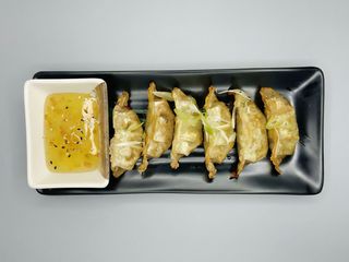 33. Gyoza De Gambas frito