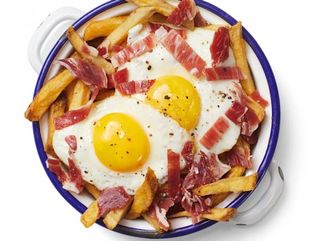 Huevos Rotos con Jamón
