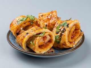 Tallarines especiales a la plancha normal o picante(烤冷面原味)