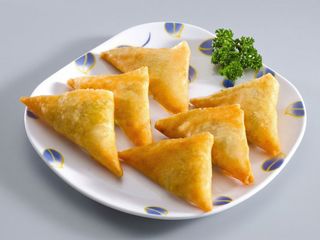 Empanadilla de Curry samosa (5 uds.) (咖喱角)