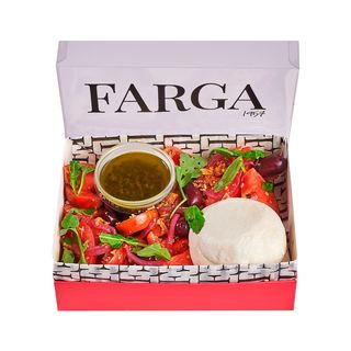 Ensalada de burrata y tomate