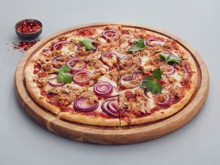 Pizza Tonno (Grande)