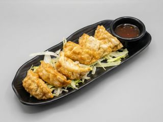 Tapa De Gyozas Fritas De Pollo Y Verduras (6 Uds.)