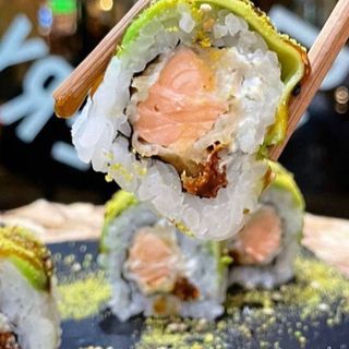 Uramaki Sake tempura