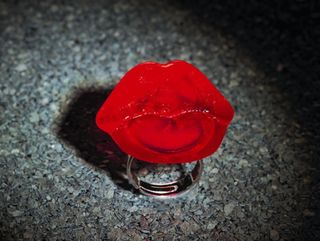 Anillo Caramelo Labio