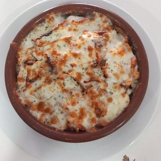 OFERTA 3 PLATO GRATINADO CON 1 LITRO
