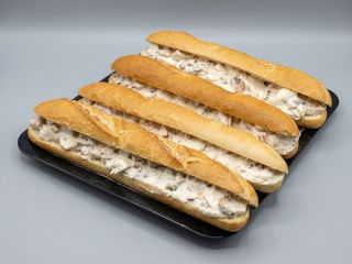 9. Baguette Con Alioli (30 Cm.)
