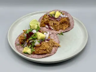 Taco De Carnitas Estilo Jalisco