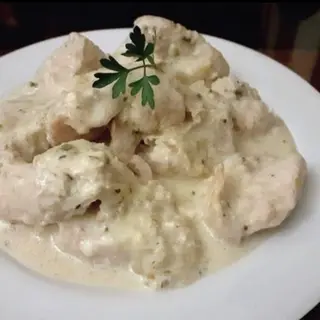 Pollo en salsa