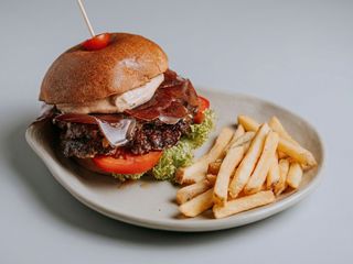 La Ibérica Burger