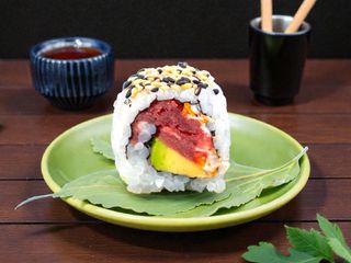 Crazy Atún Roll (8 Uds.)