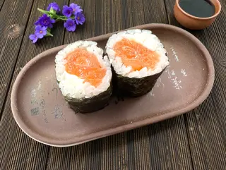 Maki Salmón Con Queso (8 Uds.)