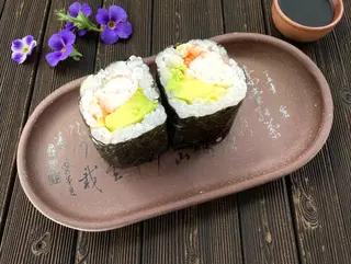 Maki Gamba Con Aguacate (8 Uds.)