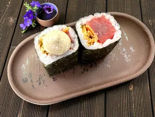 Maki Atún Con Trufa (8 Uds.)