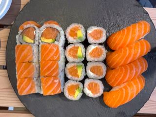 \\Bandeja Salmón (20 Uds.)\\