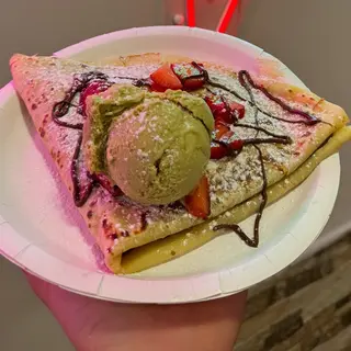 Crêpes con Fruta Fresca y Topping