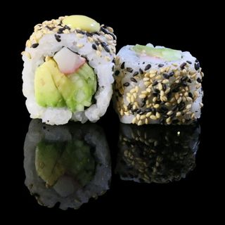 Mikara Roll.