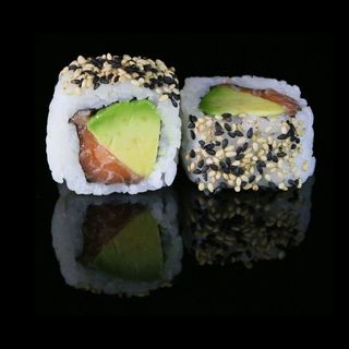 Yume Sake Roll.