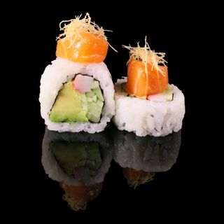 Sake Tartar Roll.