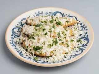 Quesadilla de Bistec (F.maiz)