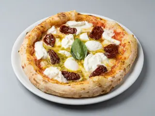 Pizza Jamón Serrano y Burrata