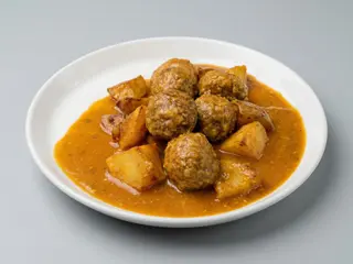 Albóndigas Con Patatas En Salsa (5 Uds.)