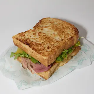 SÁNDWICH PASTRAMI