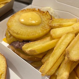 Hamburguesa hawaiana