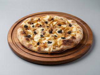 CEBOLLA DE FIGUERAS, CREMA Y LÁMINAS DE TRUFA ARAGÓN Y MOZZARELLA