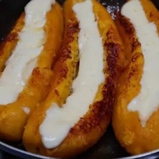 Plátano maduro con queso