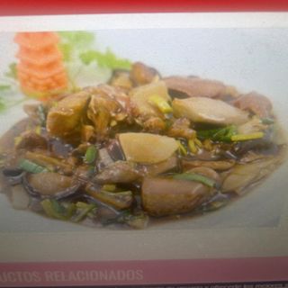 53 - Pato con bambú y setas chinas