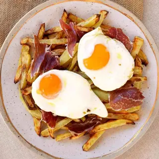 SARTÉN DE HUEVOS CAMPEROS Y  PULPO