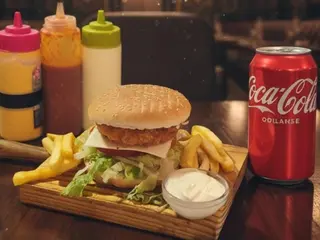 MENÚ HAMBURGUESA DE POLLO CORIGENTE CRISPY