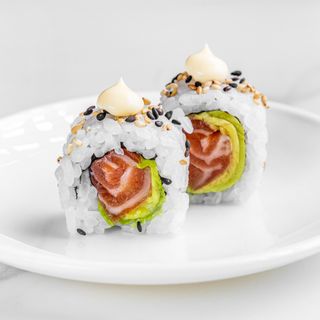 38. Salmón y aguacate 8uds