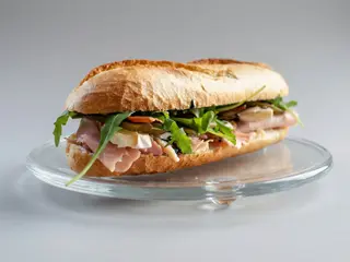 bocadillo de gambas+patatas