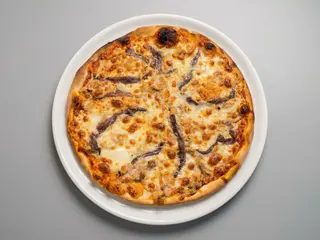 6. Pizza De Anchoas (30 Cm.)