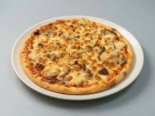 11. Pizza Tropical (30 Cm.)