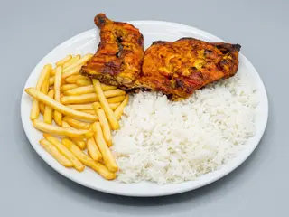 1/2 Pollo A La Brasa Con Patatas Y Arroz