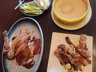 Menú Pato Laqueado (validó sólo salón miércoles noche )