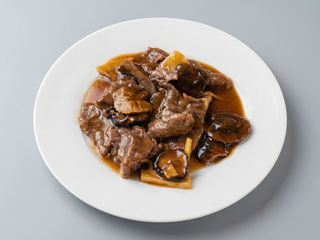 Ternera Con Bambú Y Setas Chinas (Ración)